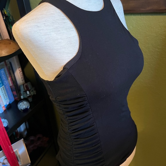 Top - Picture 4 of 4